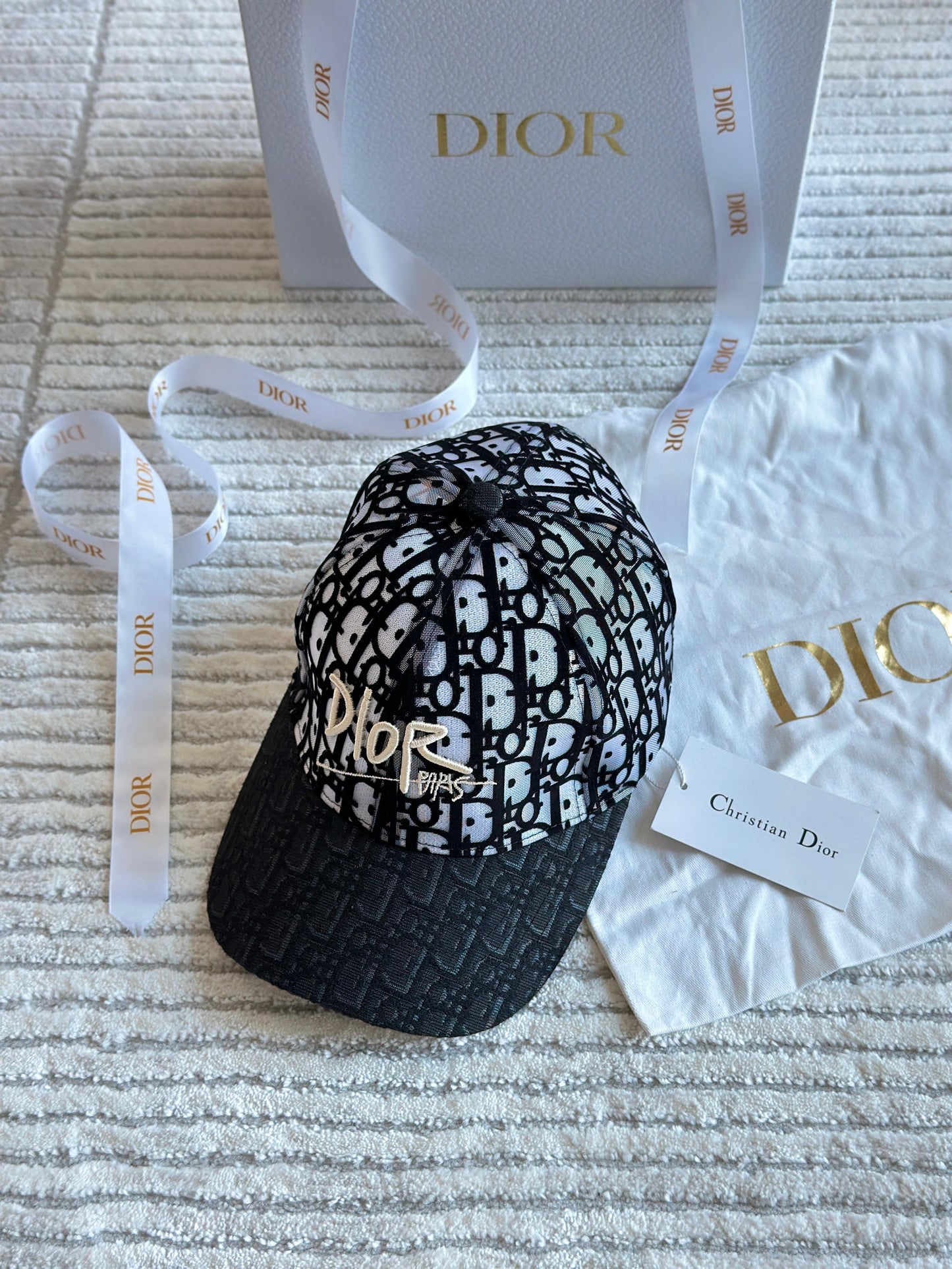 Dior caps 4 colors