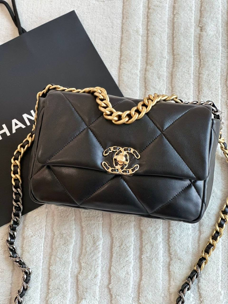 Chanel Sling Bag (VIP Quality)