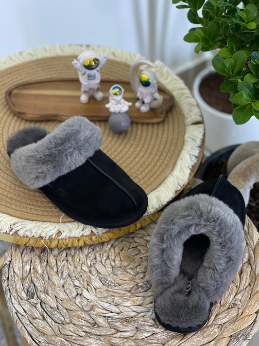 UGG Flat