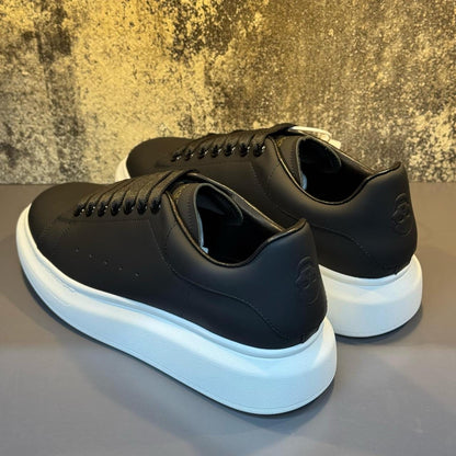 Alexander MCQueen Sneakers