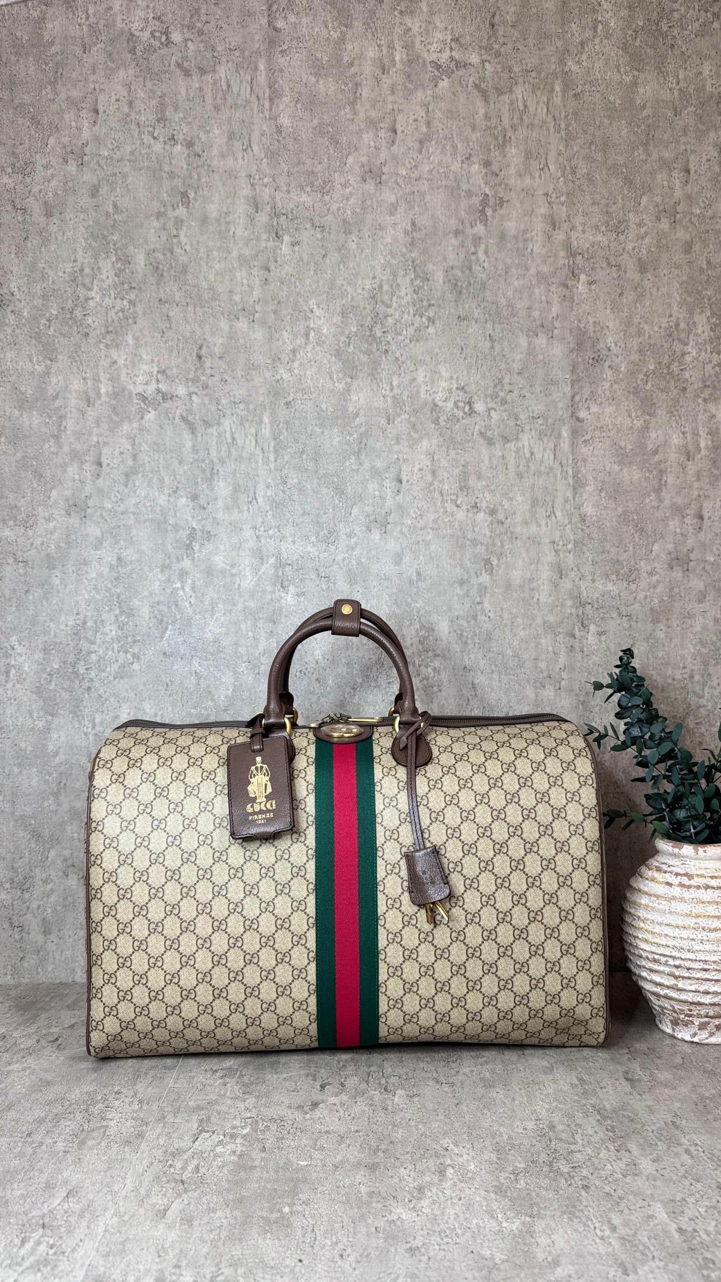 Gucci Duffle Bag ( VIP Quality )