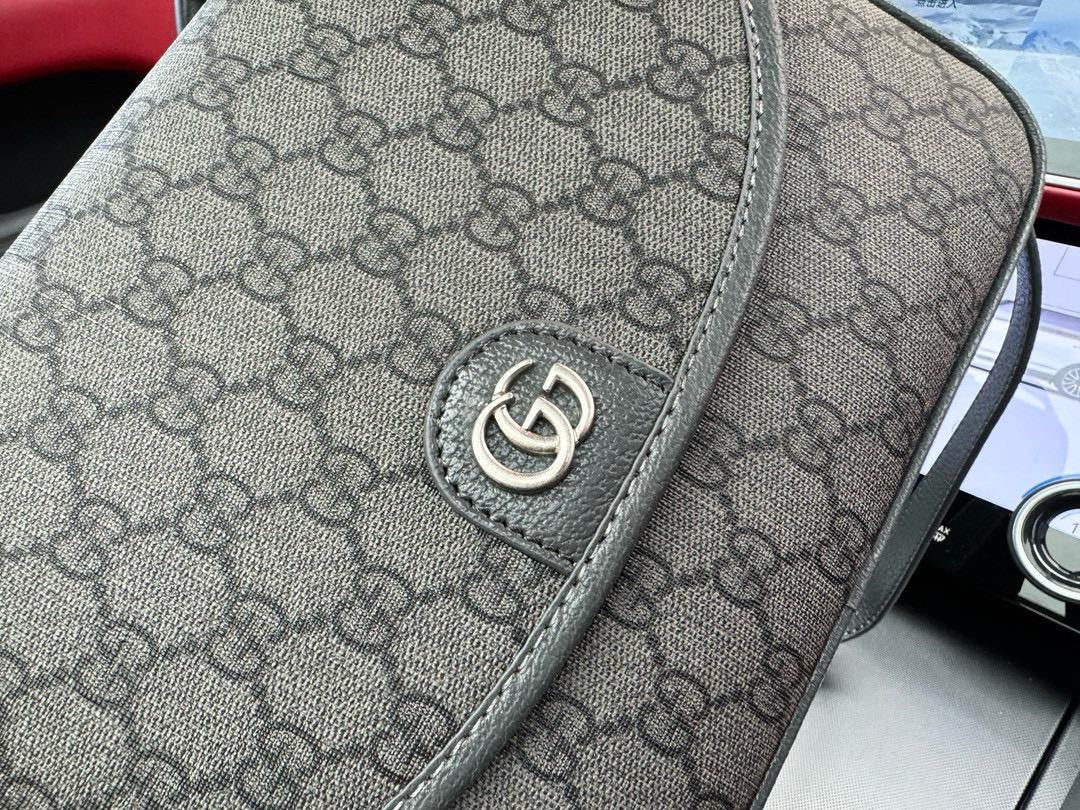 Gucci Messenger Bag