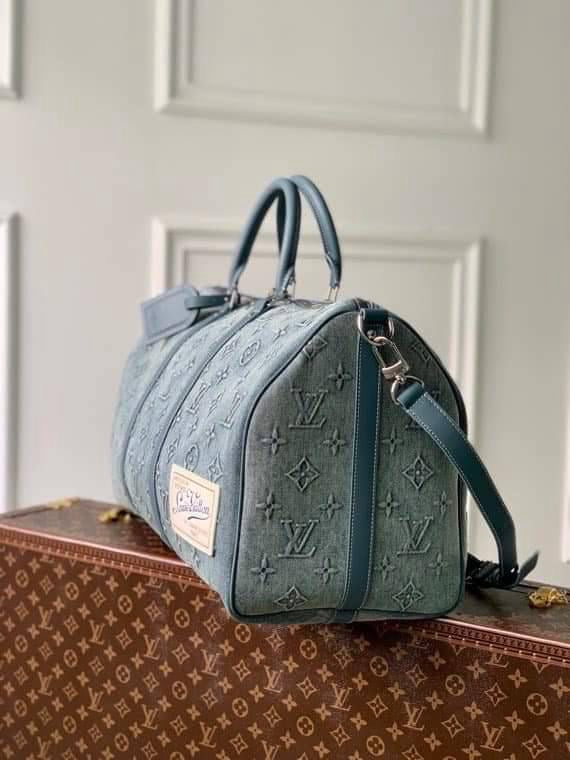 Louis Vuitton Duffle Bag ( VIP Quality )