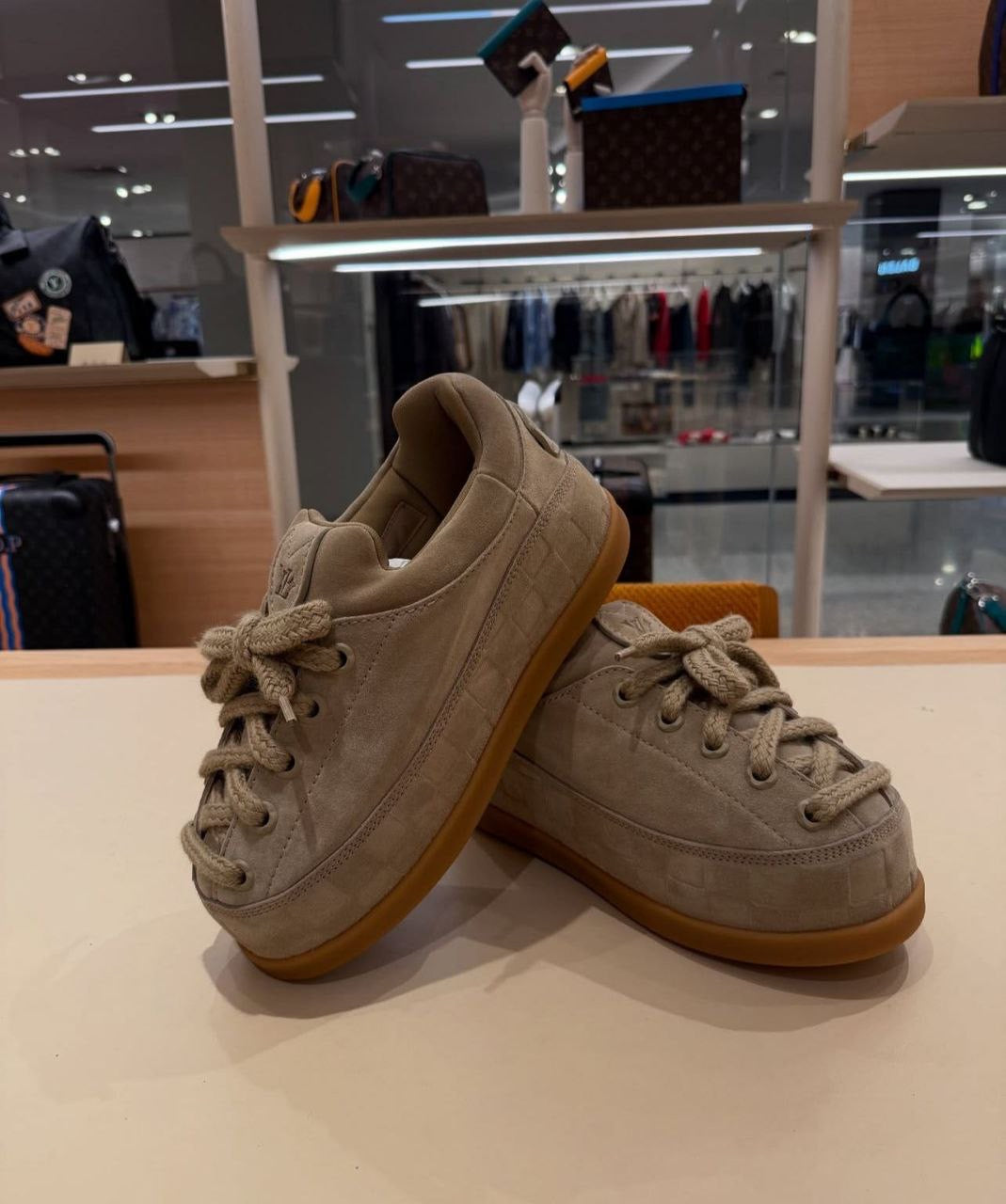Louis Vuitton Sneakers