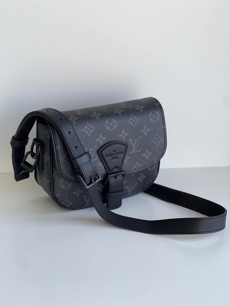 Louis Vuitton Messenger Bag (VIP Quality)