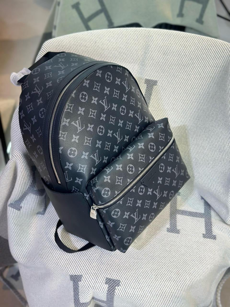Louis Vuitton Backpack (VIP Quality)