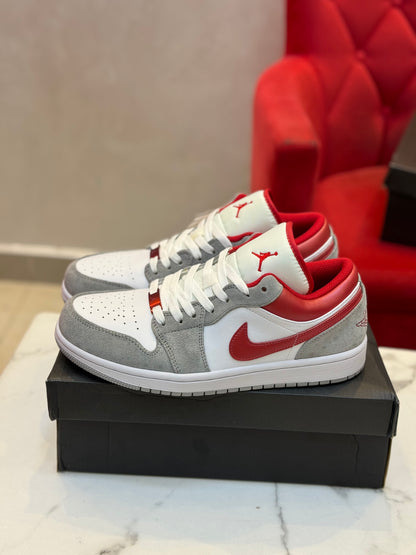 Jordan 1 Low ‘Smoke Grey Gym Red’