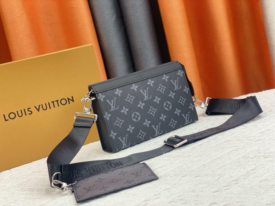 Louis Vuitton Messenger Bag