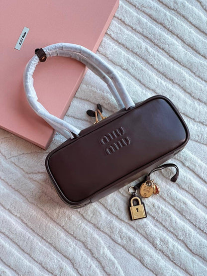 Miu Miu HandBag (VIP Quality)