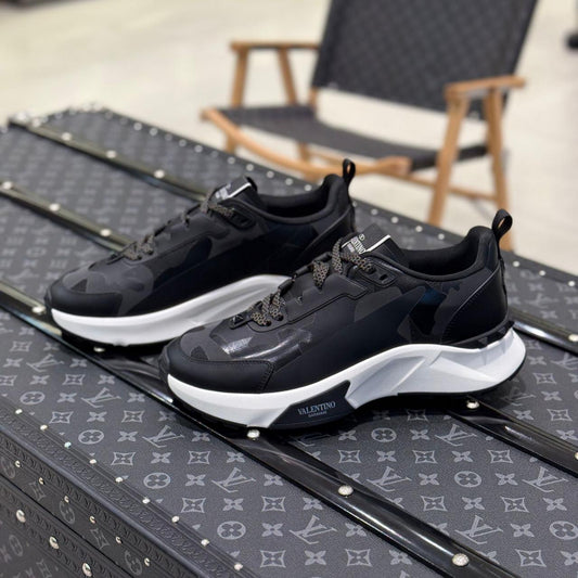 Valentino Sneakers 2 colors