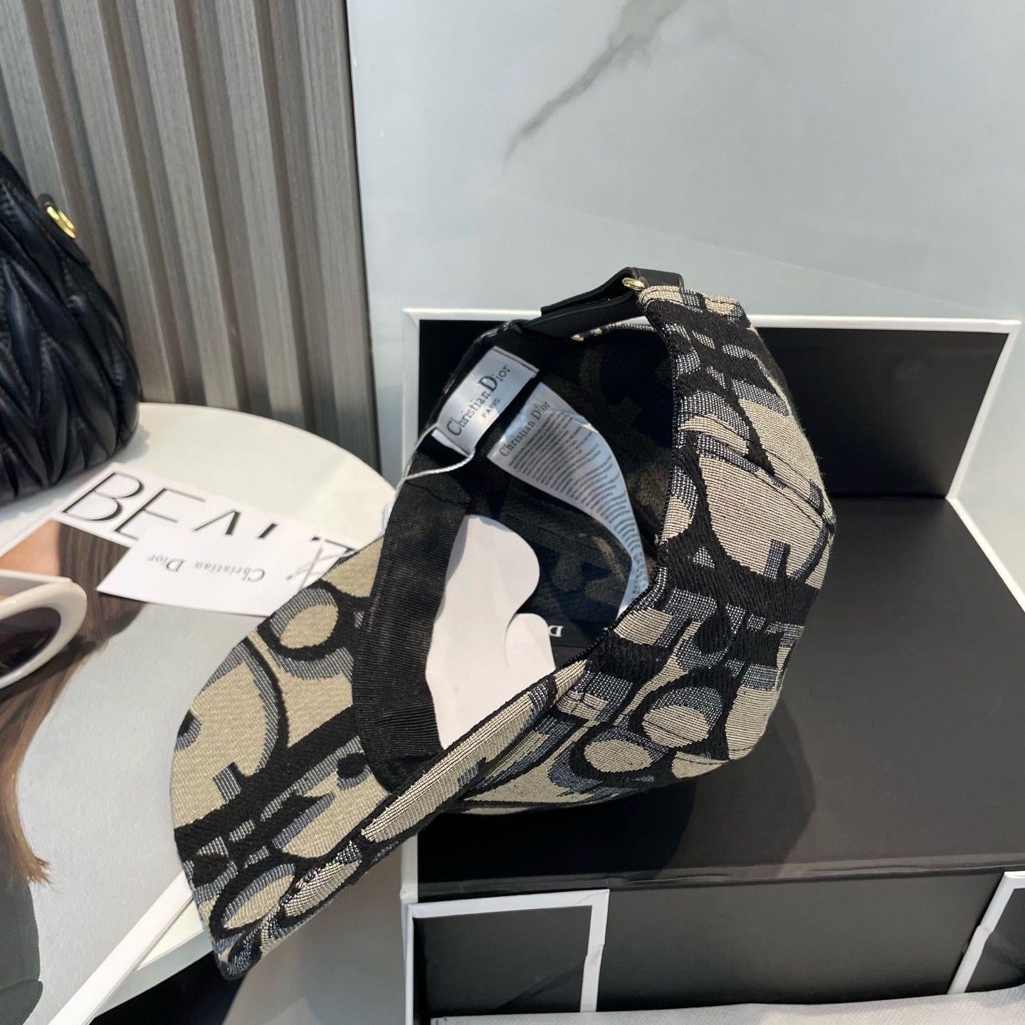 Dior Cap