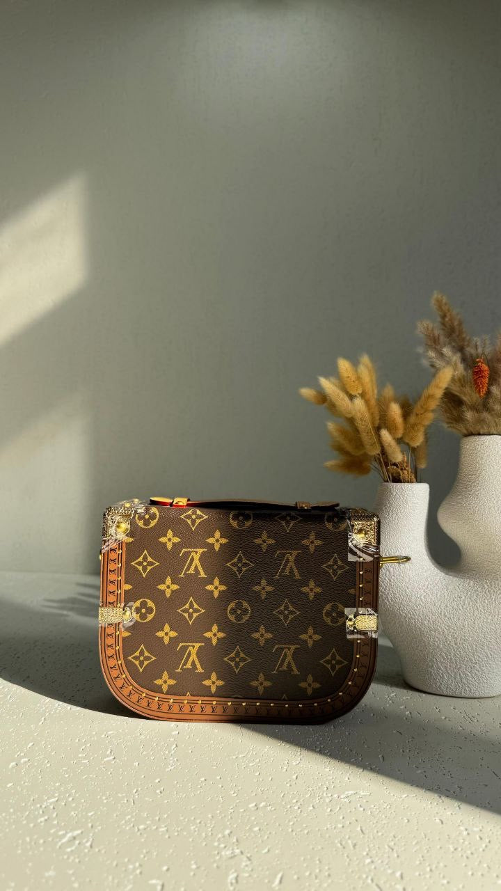 Louis Vuitton Messenger Bag (VIP Quality)