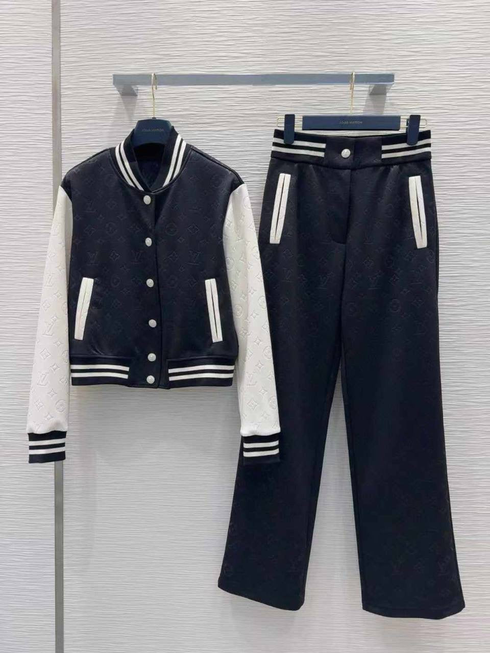 Louis Vuitton Set 2 Colors