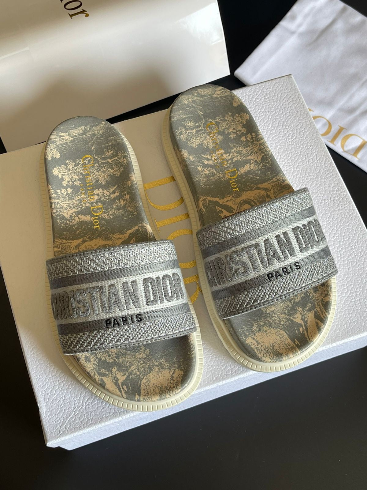 DIOR Female Slippers