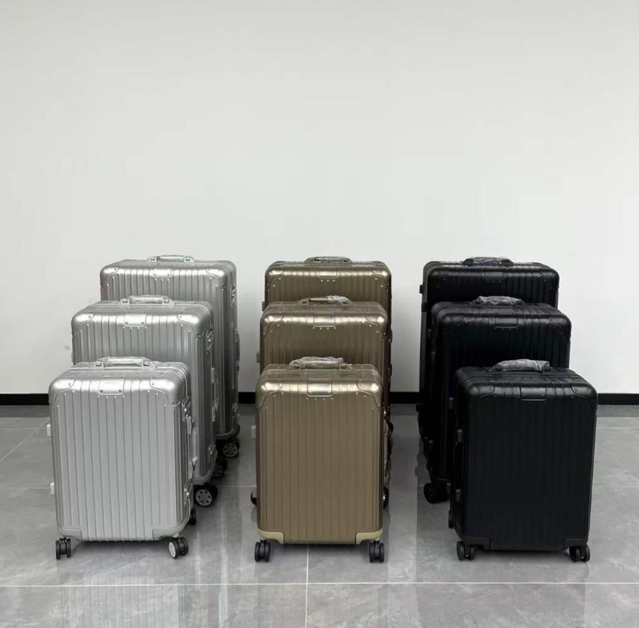 Rimowa Trolly Suitcase Set