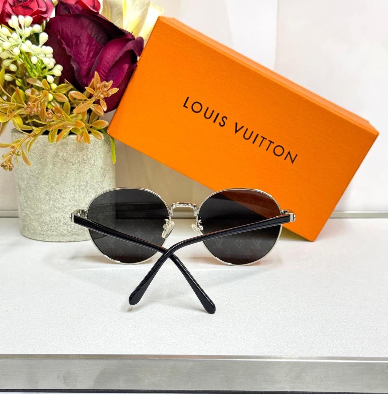 Louis Vuitton Sunglasses 2 colors
