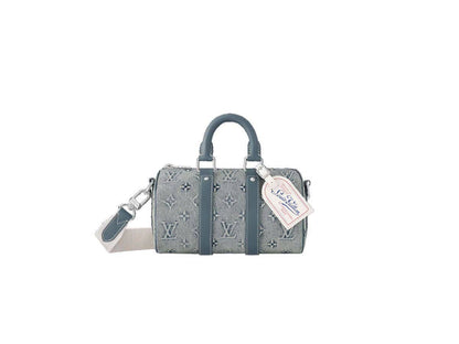 Louis Vuitton Duffle Bag ( VIP Quality )