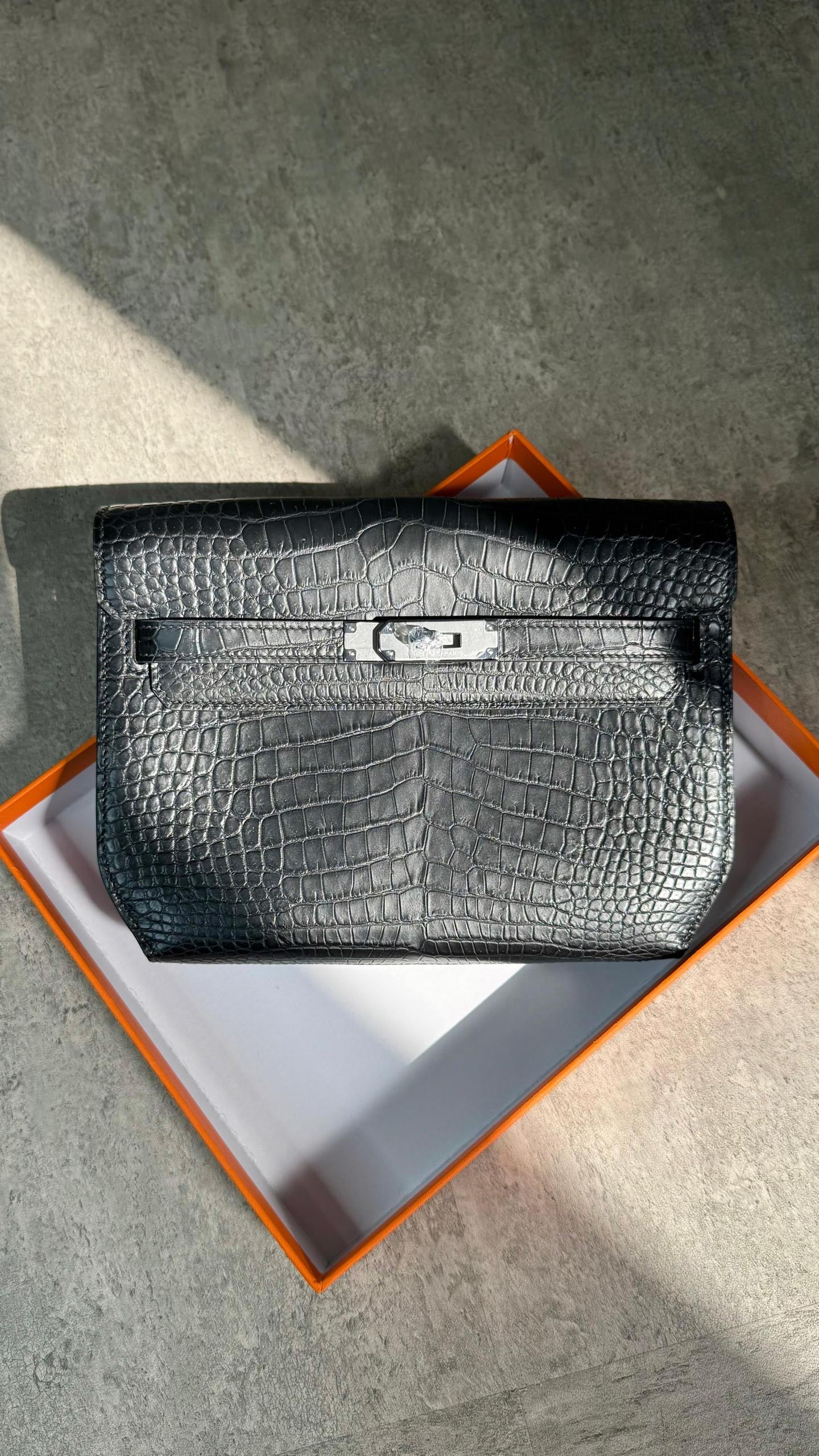 Hermes Clutch (VIP Quality)