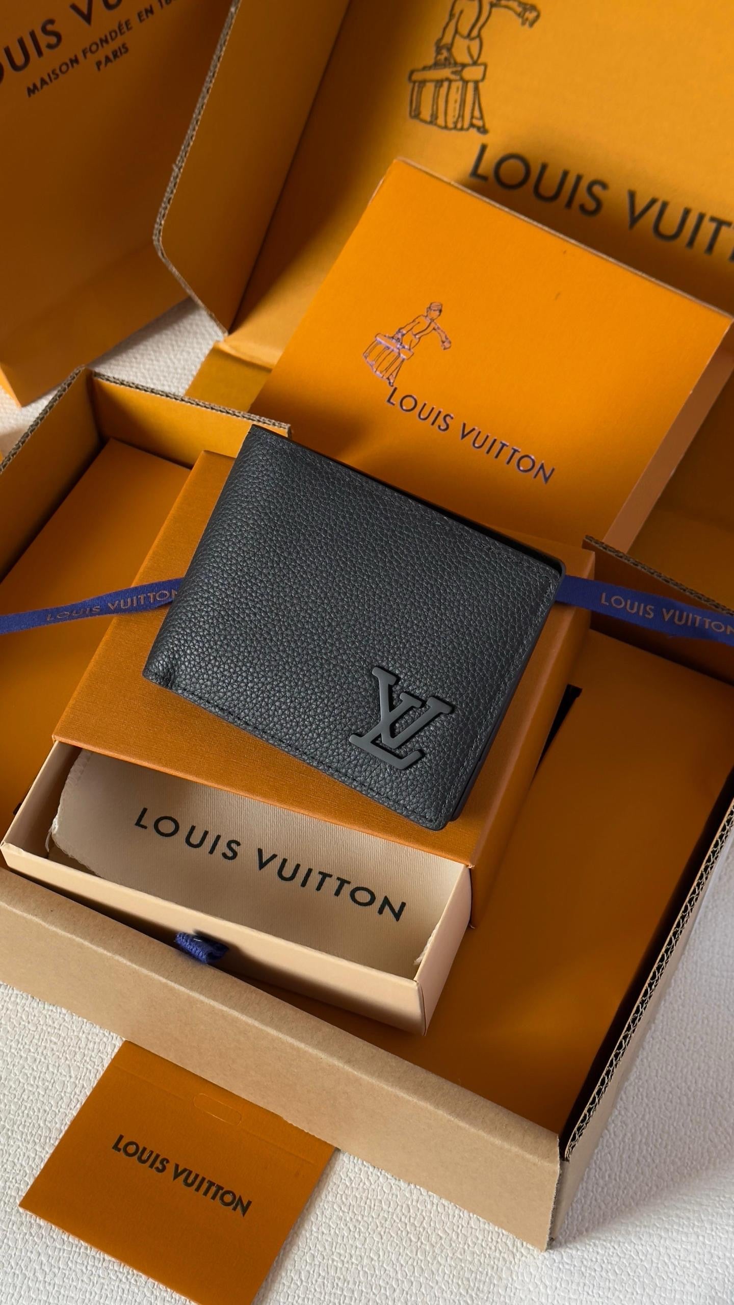 Louis Vuitton Wallet 8 colors (VIP Quality
