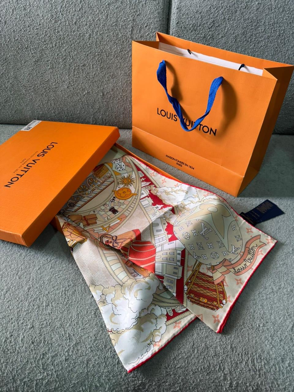 Louis Vuitton Scarfs 6 colors