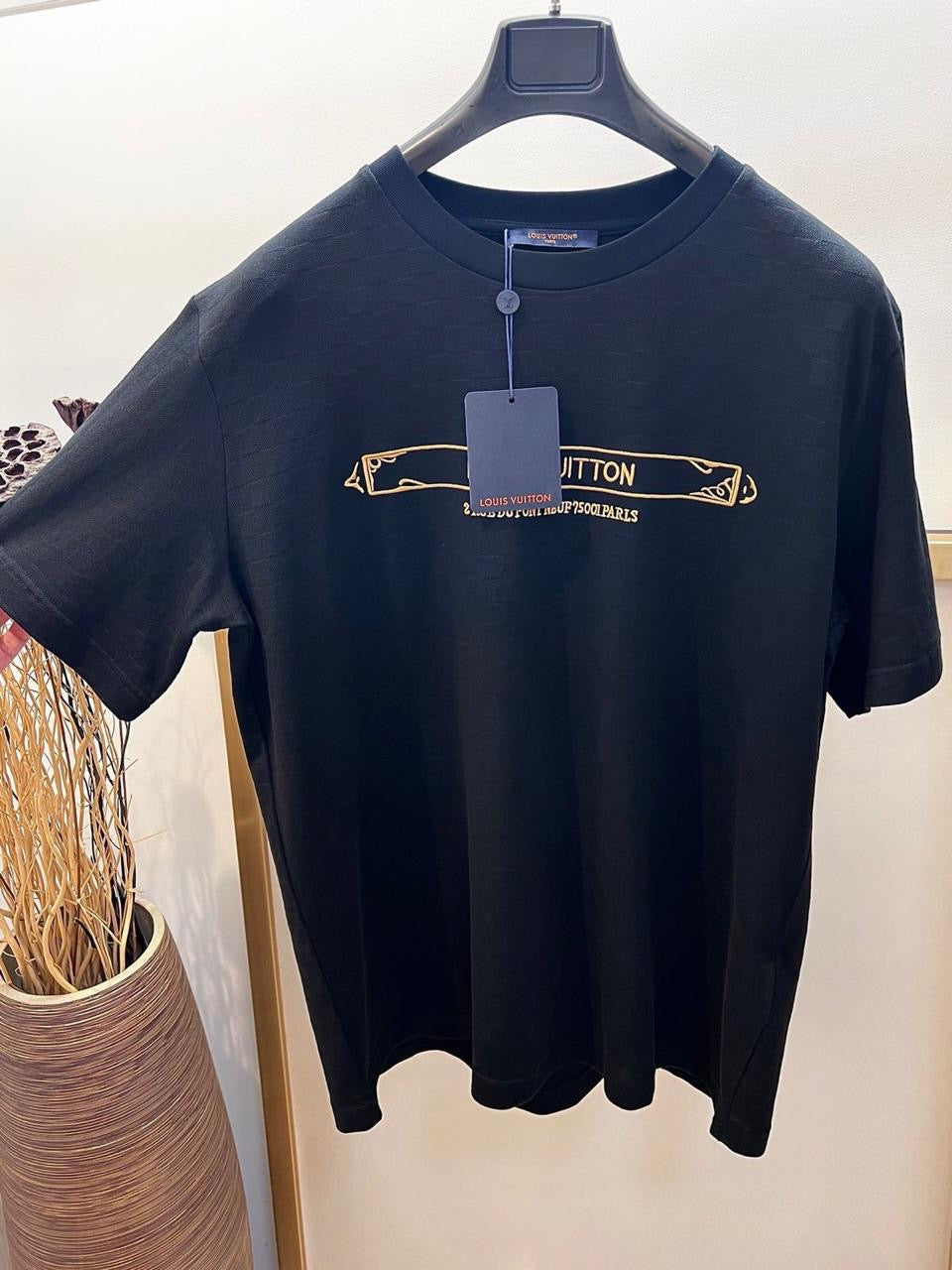 Louis Vuitton T-Shirt 2 colors