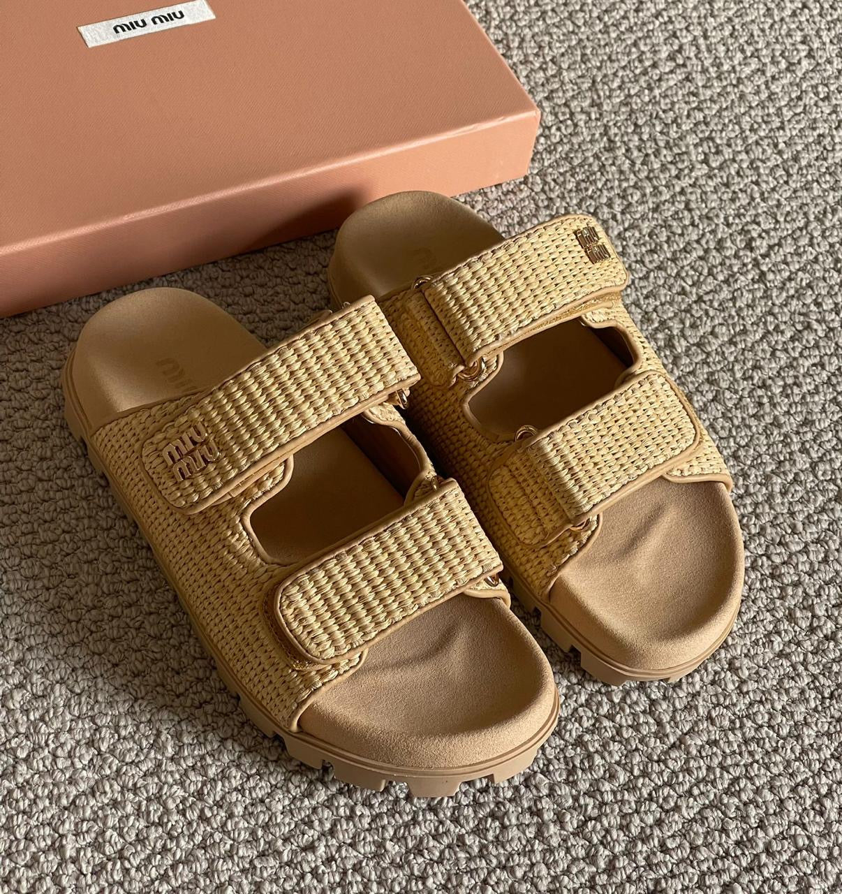 Louis Vuitton Slippers