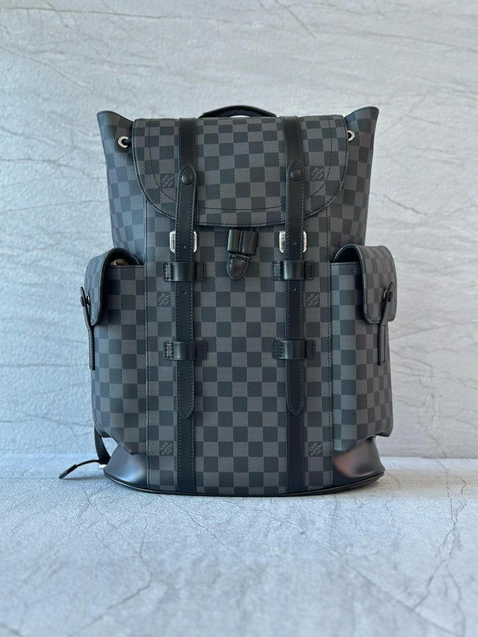 Louis Vuitton Backpack (VIP Quality)