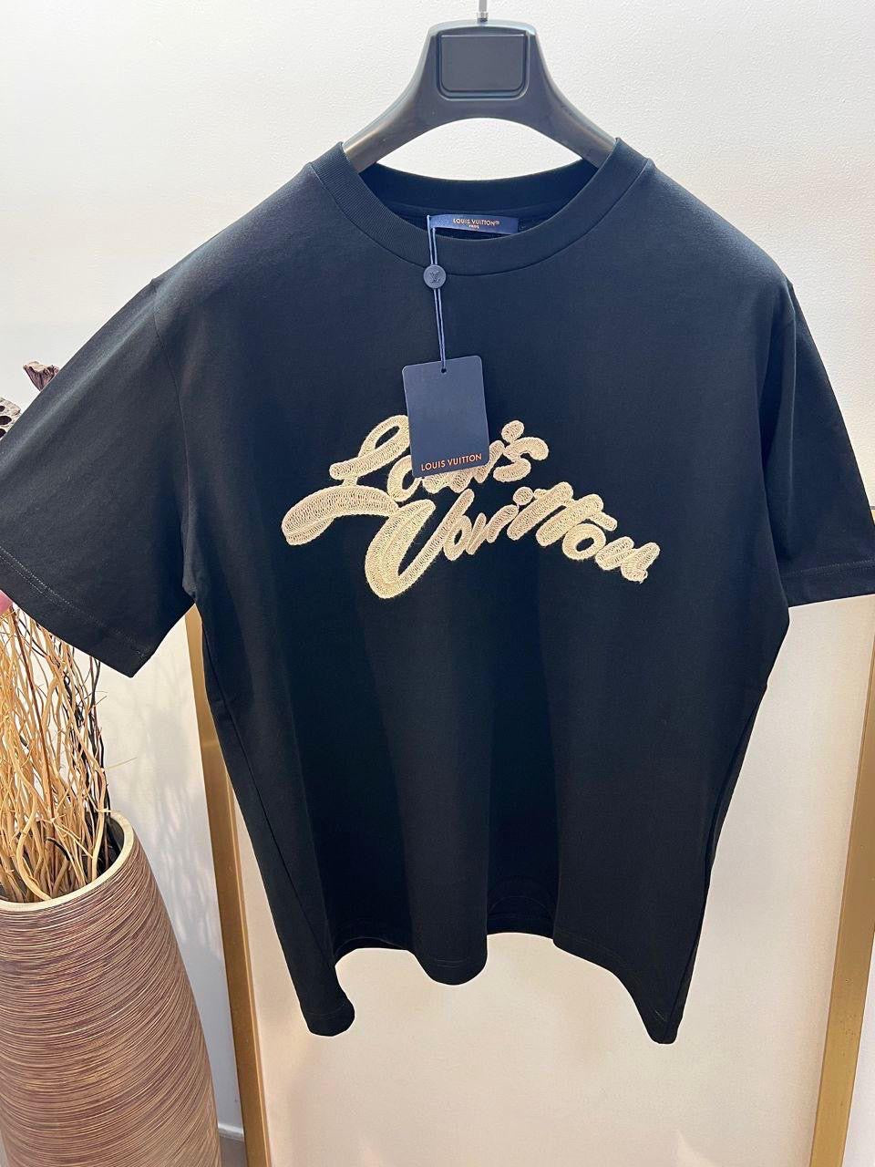 Louis Vuitton T-Shirt 2 colors