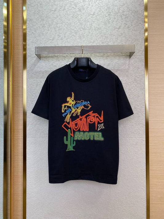 Louis Vuitton T-shirt (VIP Quality)