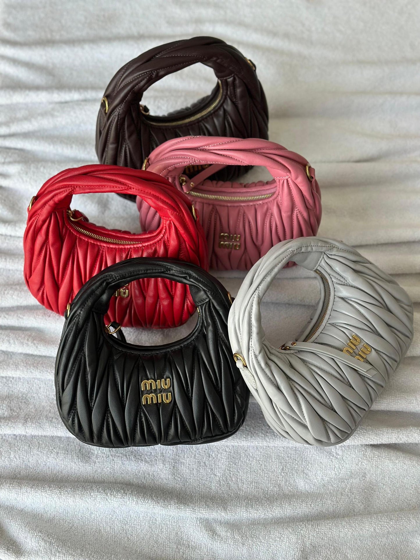 MIU MIU HANDBAG (VIP)