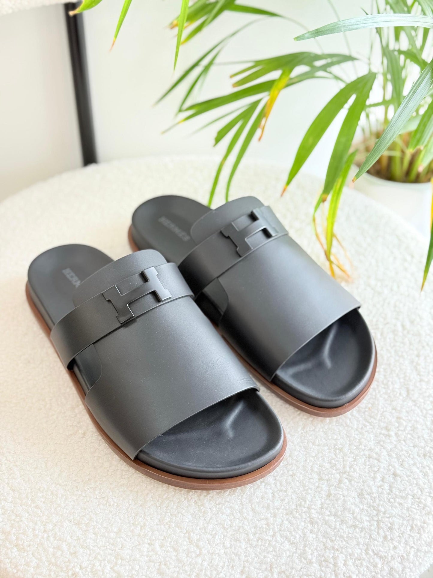Hermes Slippers
