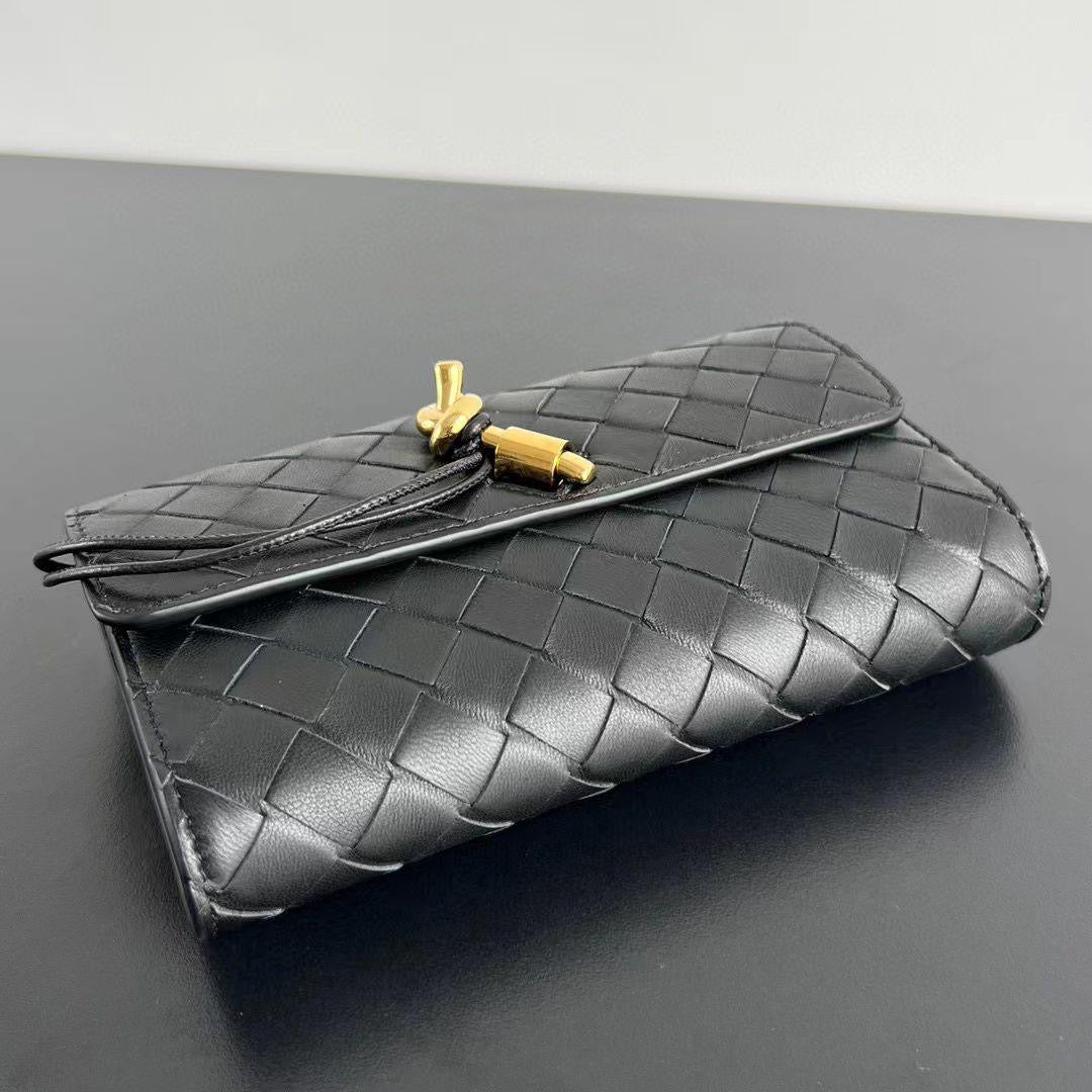 Bottega Veneta Clutch (VIP Quality)