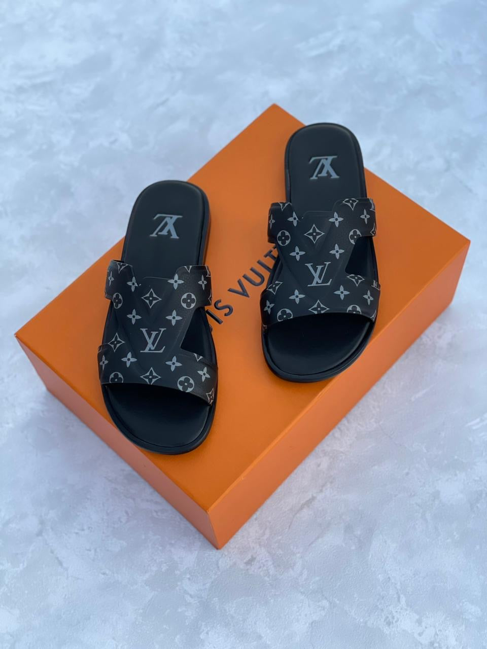 Louis Vuitton Slippers