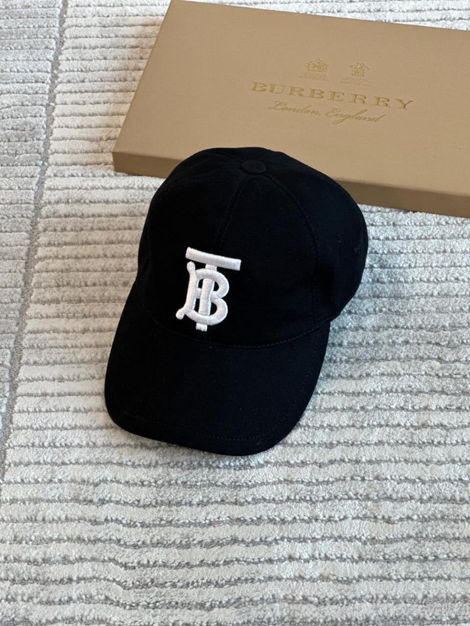 Burberry Cap 4 colors