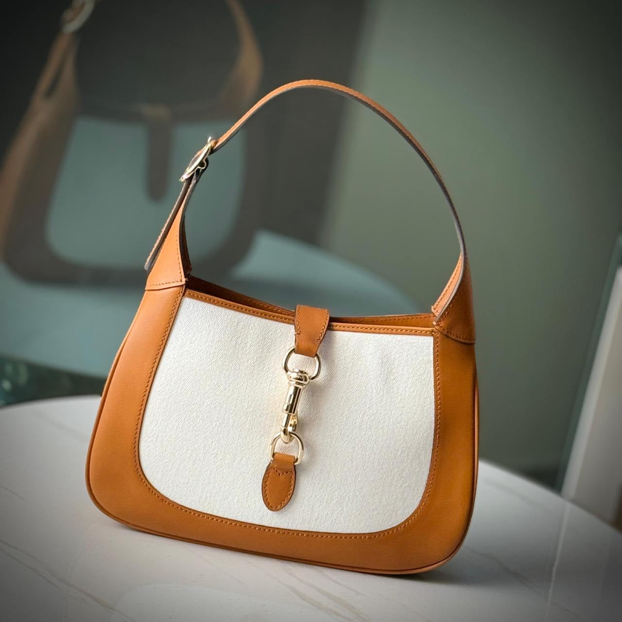 Gucci Shoulder Bag (VIP Quality)