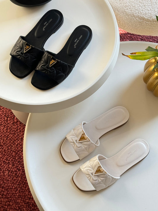 Louis Vuitton Slipper 2 colors