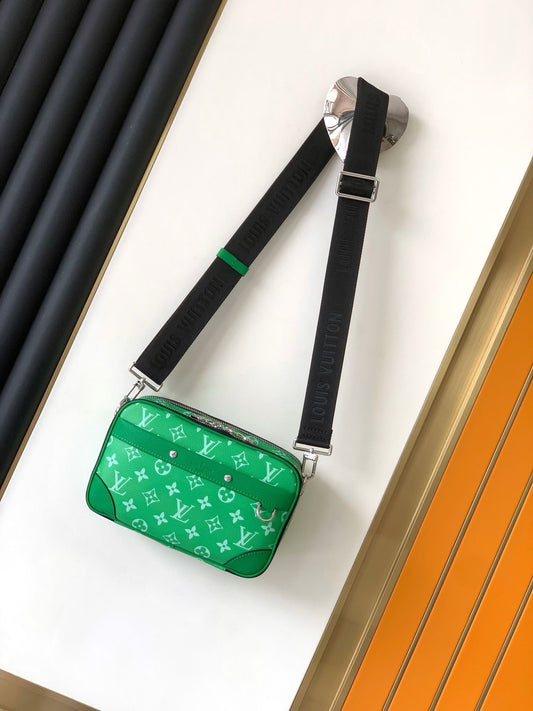 Louis Vuitton Messenger Bag