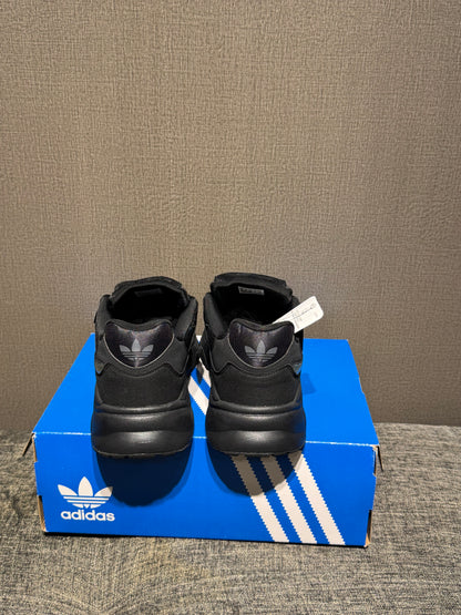 Adidas Retropy F90