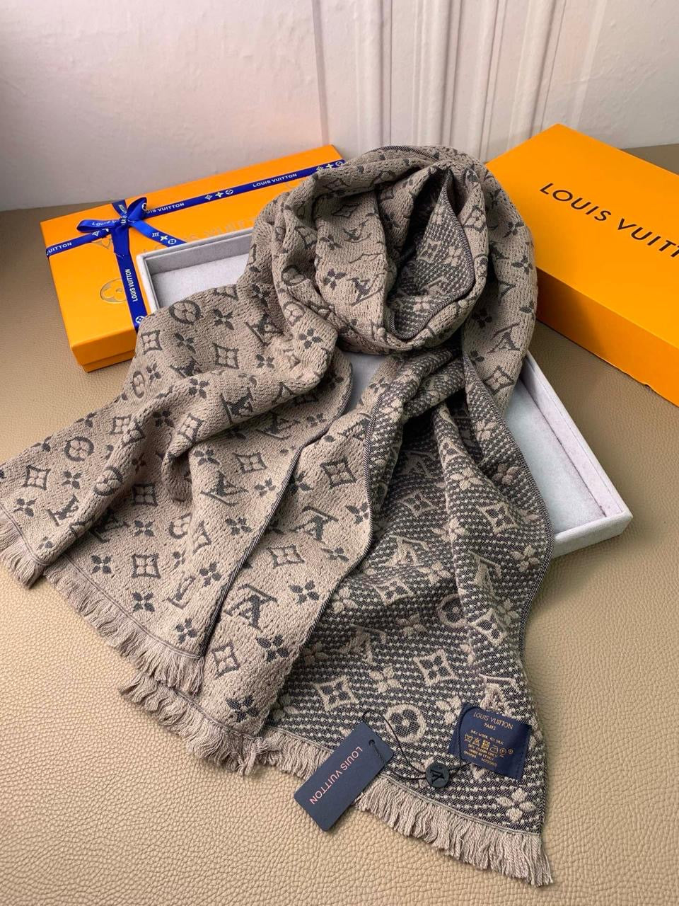Louis Vuitton Unisex Scarf