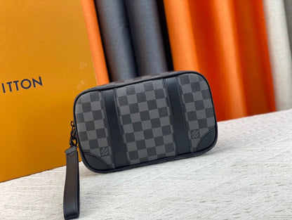 Louis Vuitton pouches 4 models