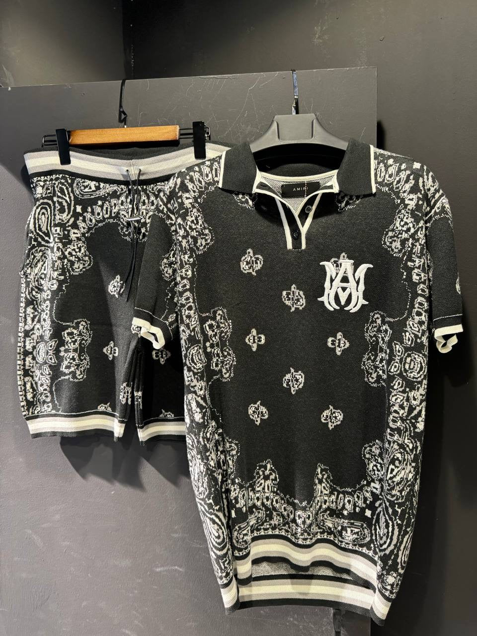 Amiri Set