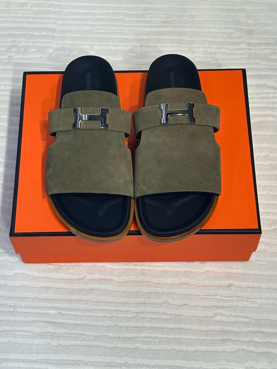 Hermes Slippers 2 colors