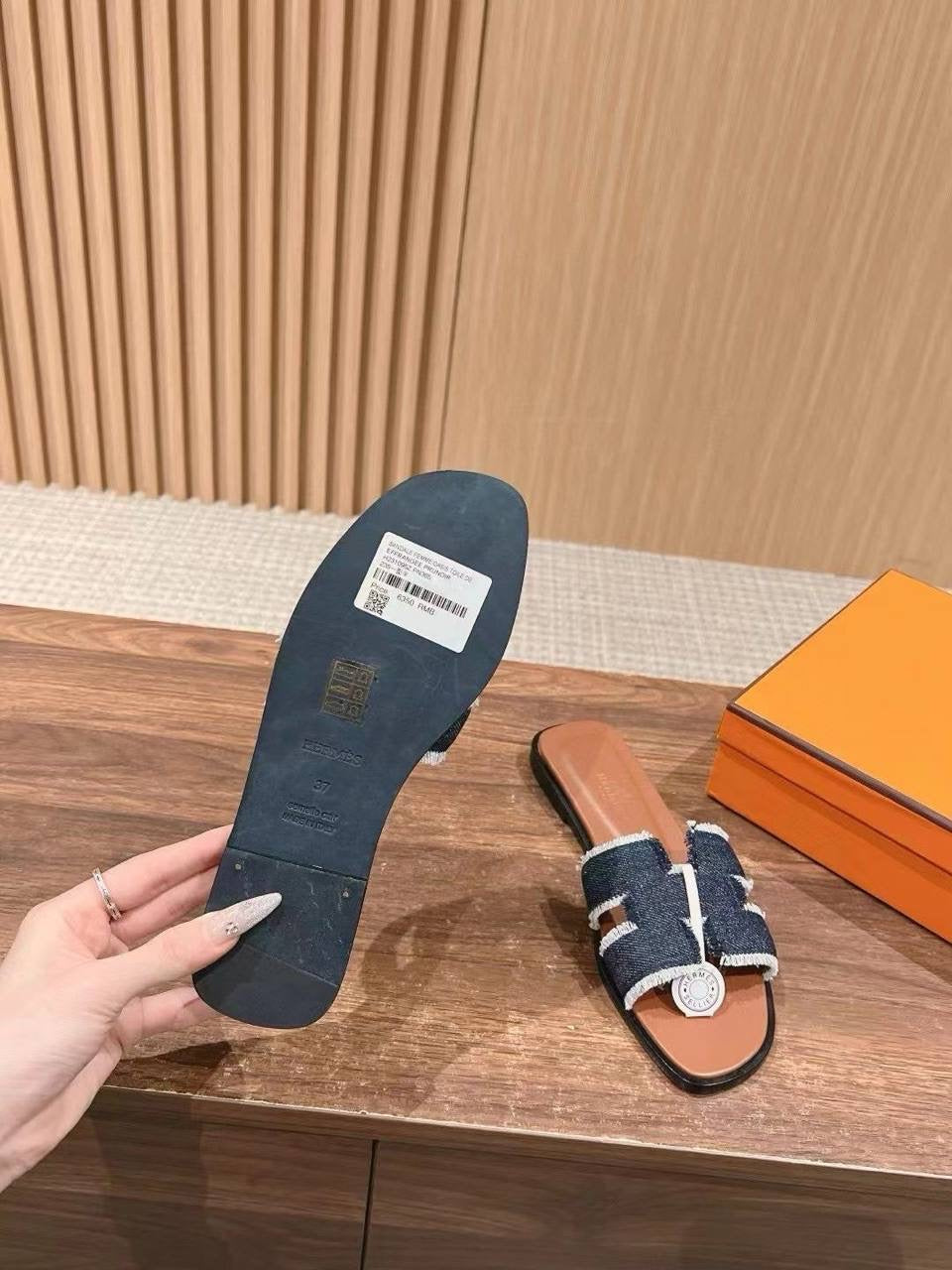 Hermes Slippers
