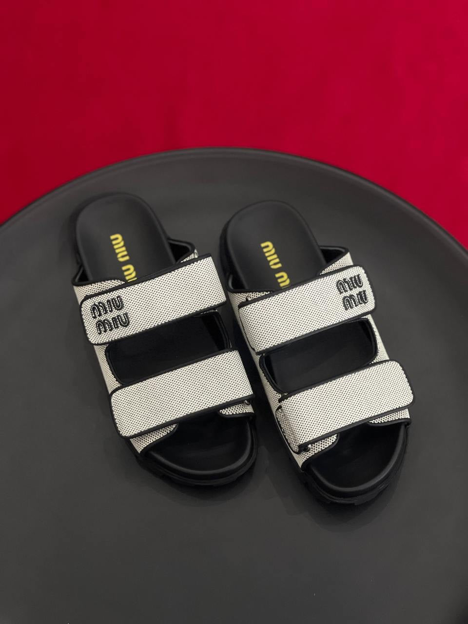Miu Miu Slipper 2 colors