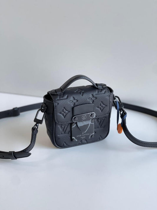 Louis Vuitton Sling Bag (VIP Quality)