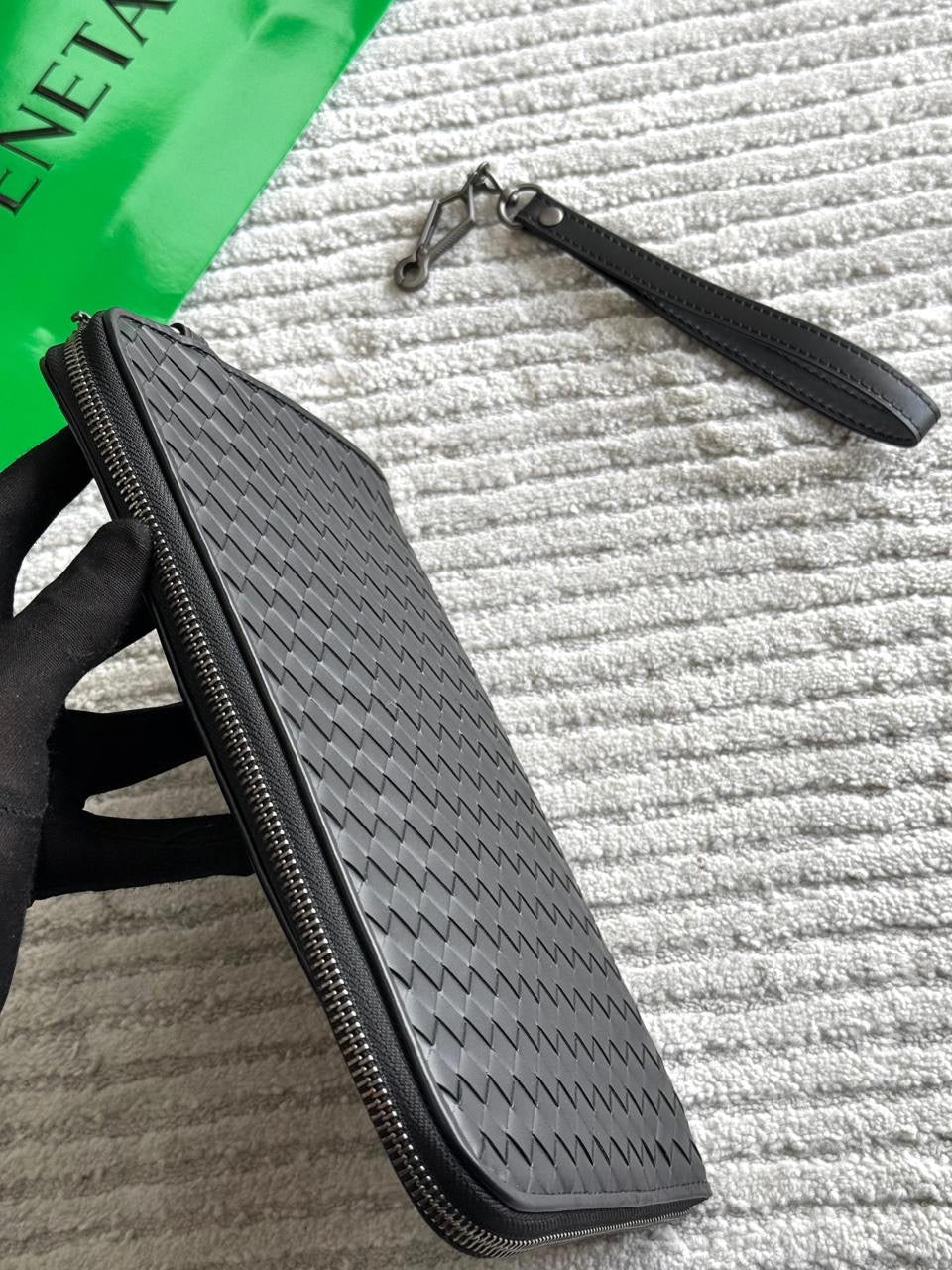 Bottega Clutch