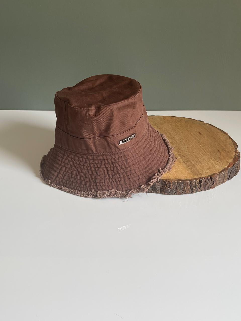 Jacouemus Bucket hat