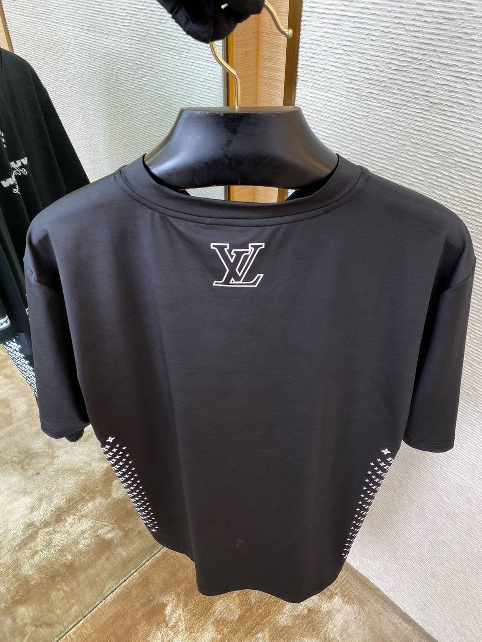 Louis Vuitton T-shirt (VIP Quality)