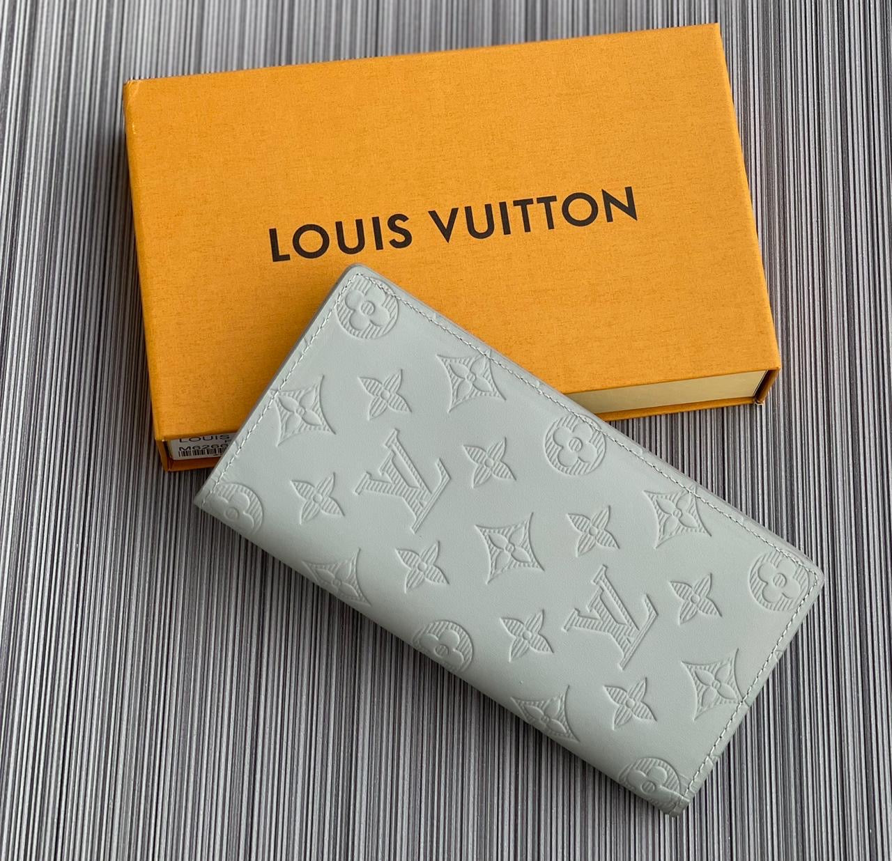 Louis Vuitton Long Wallets 6 colors