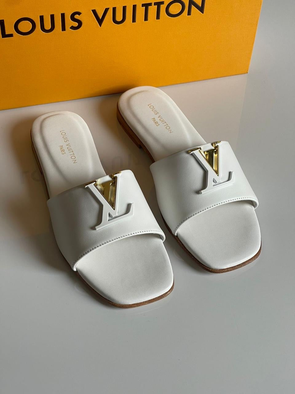 Louis Vuitton Slippers